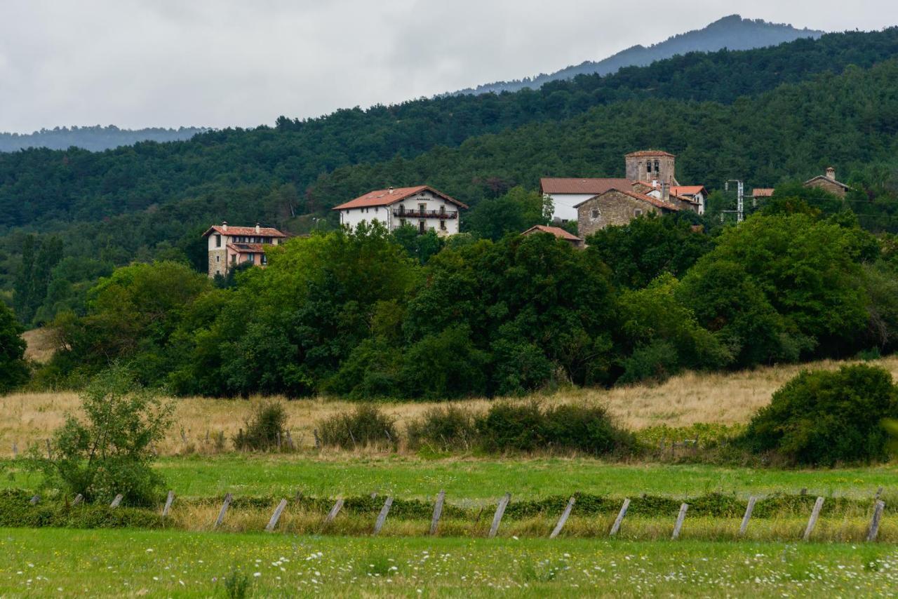 Hotel Akerreta Exterior foto
